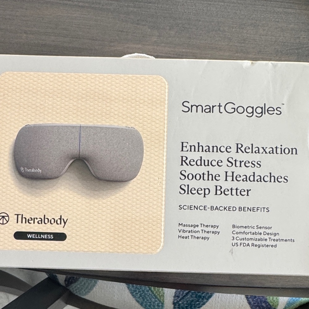 Therabody SmartGoggles in Gray